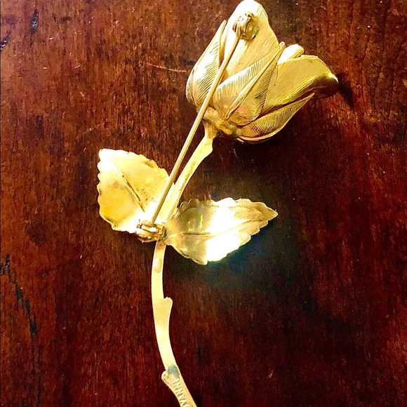 Gold Plated Vintage Rose Pin - Picture 4 of 6
